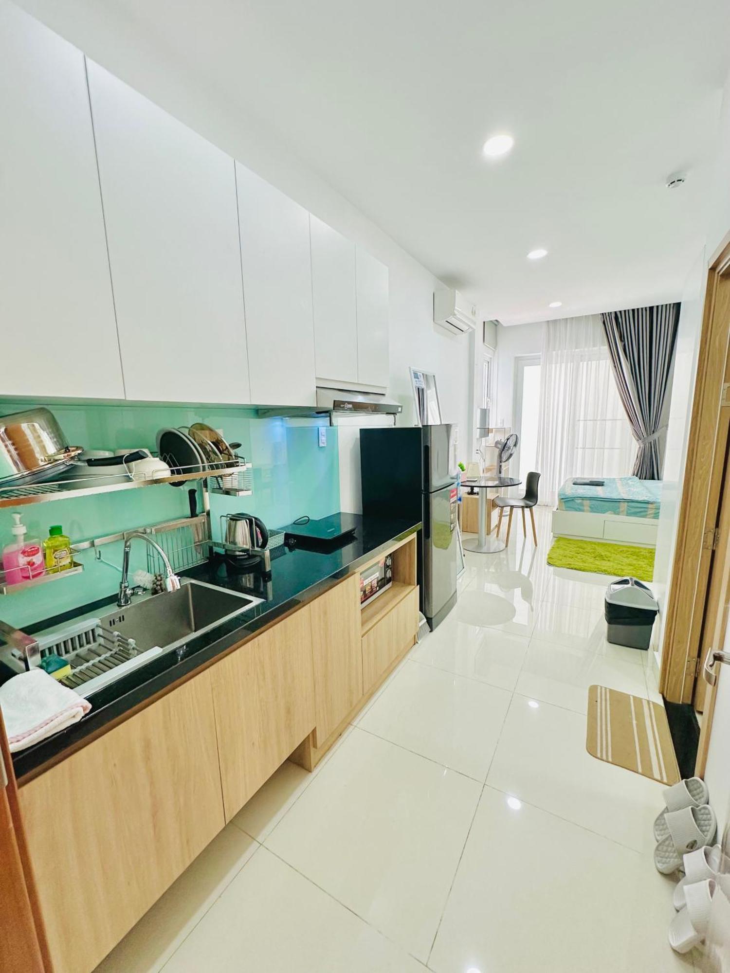 Апартаменты Quiet Perfect Located 1Br With Desk 504 Хошимин Экстерьер фото